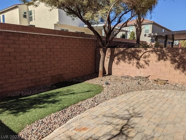 Building Photo - 10057 Tenerife St