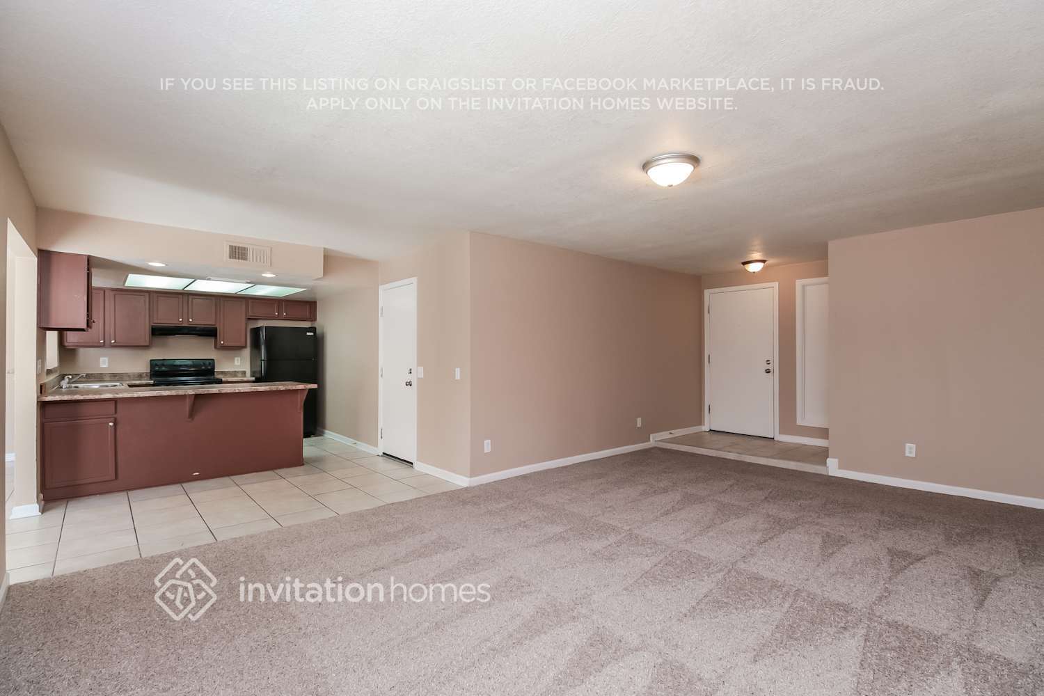 Building Photo - 8925 W Meadowbrook Ave