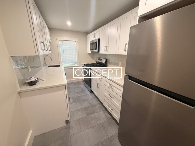 Building Photo - 38A Gibson St. Unit 3B