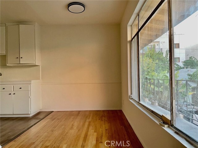 Building Photo - 1433 N Bronson Ave