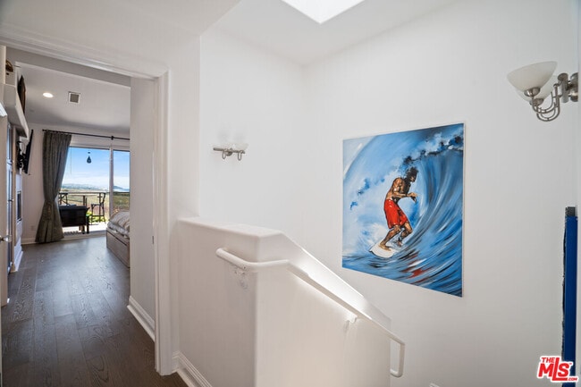 Building Photo - 6450 Lunita Rd