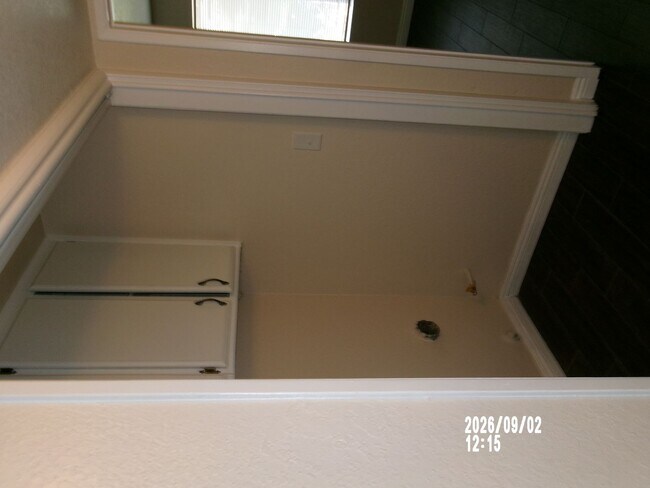Building Photo - 6811 Klamath Way