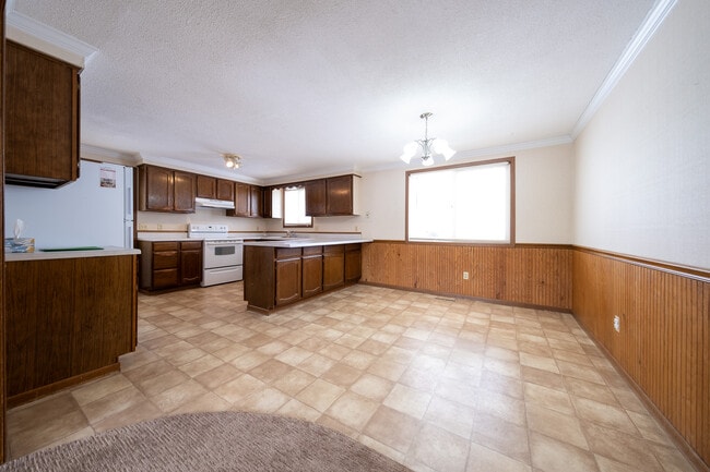 Building Photo - 408 Edgar Pl