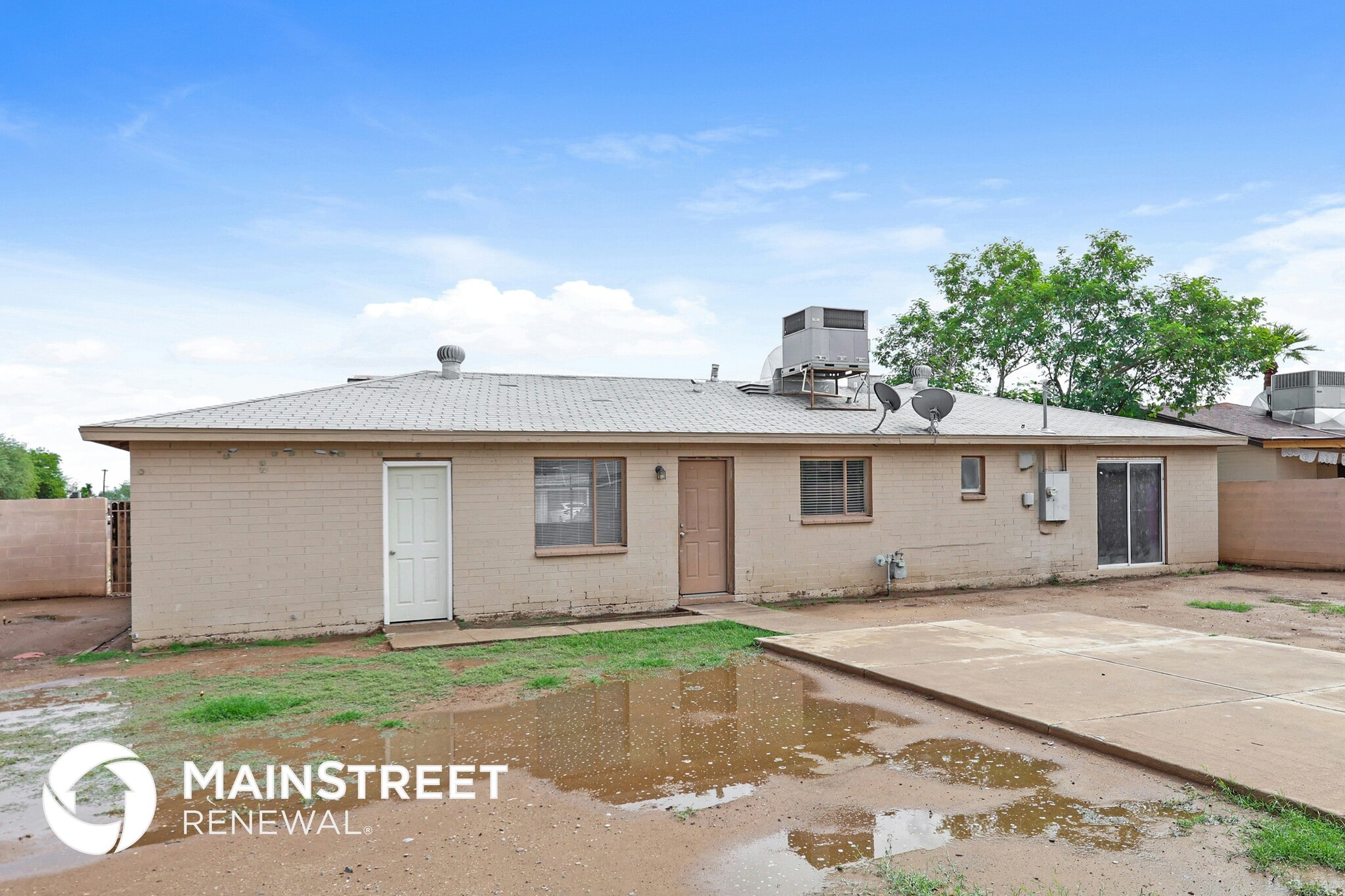 Building Photo - 3640 N 49th Dr