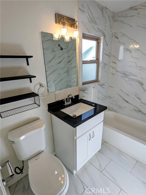 Building Photo - 208 Granada Ave