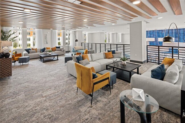 Building Photo - 5256 International Dr