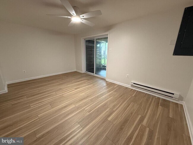Building Photo - 7308 E Springbrook Ct