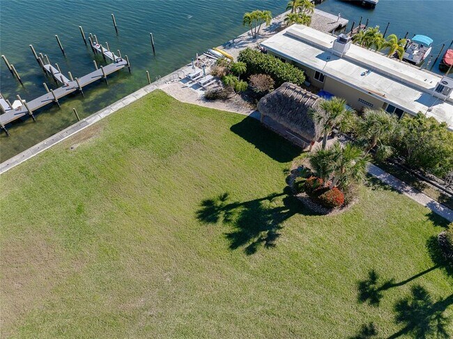 Building Photo - 3806 Gulf of Mexico Dr