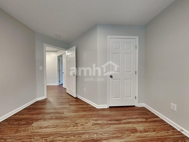 Building Photo - 5340 Kyles Station Meadow Drive