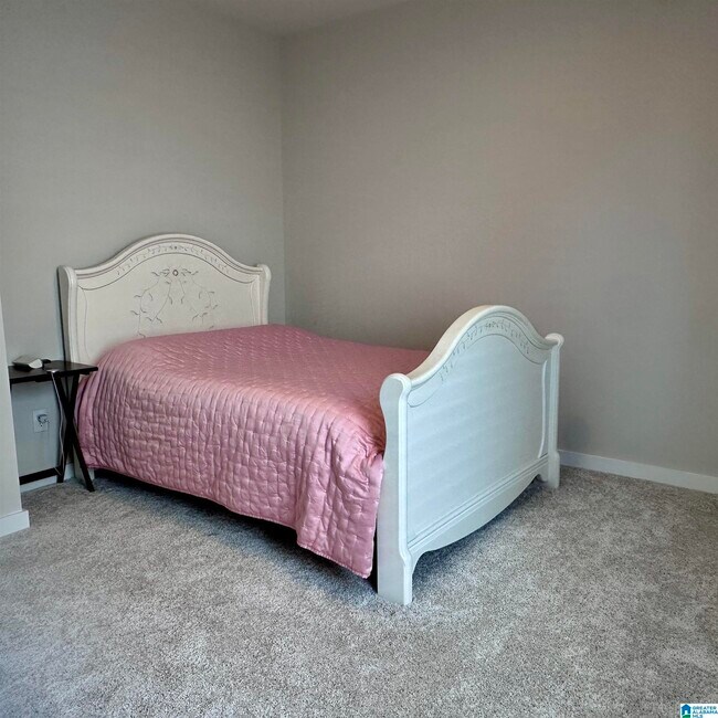 Building Photo - 4740 Arden Wy