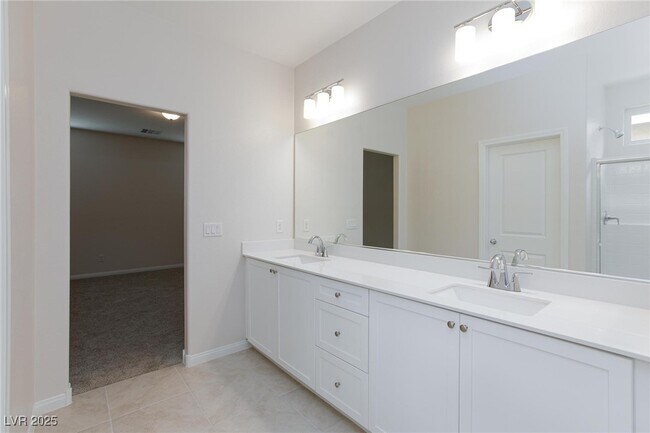 Building Photo - 819 Cottonwood Hl Pl
