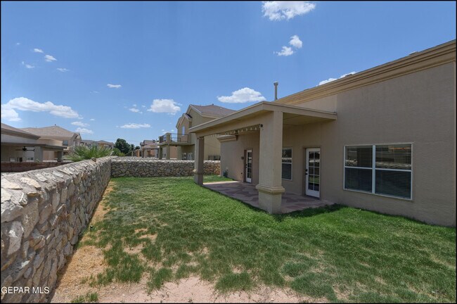 Building Photo - 11420 Victor Flores Pl