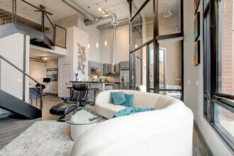 Building Photo - Heart of Old Town!!  Lofted Furnished Rental.  2 Parking Spots. Modern Living Resort!!  Front doo...