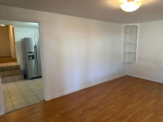 Building Photo - Updated 4 bedroom 2 bath house in Eugene!