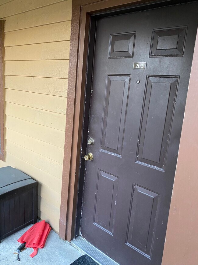 Building Photo - 485 Forestway Cir