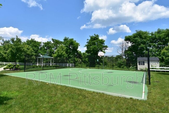 Building Photo - 1726 St Johns Ln