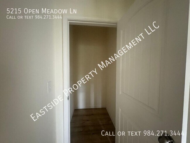 Building Photo - 5215 Open Mdw Ln