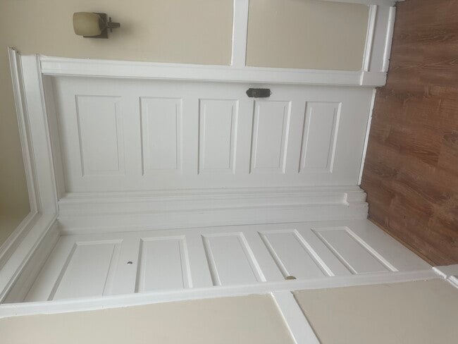 Building Photo - 3248 N Clark St