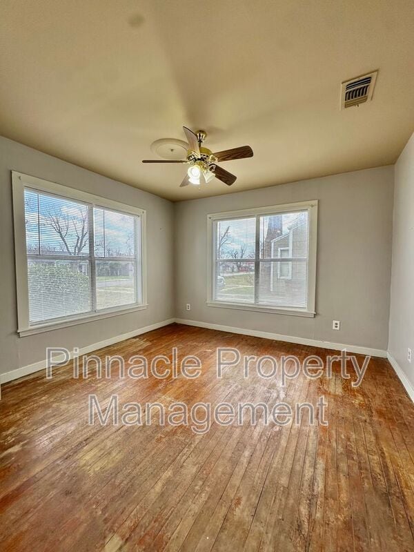 Building Photo - 309 N Milton St