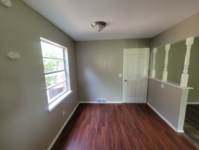 Building Photo - 4904 NW 29th St