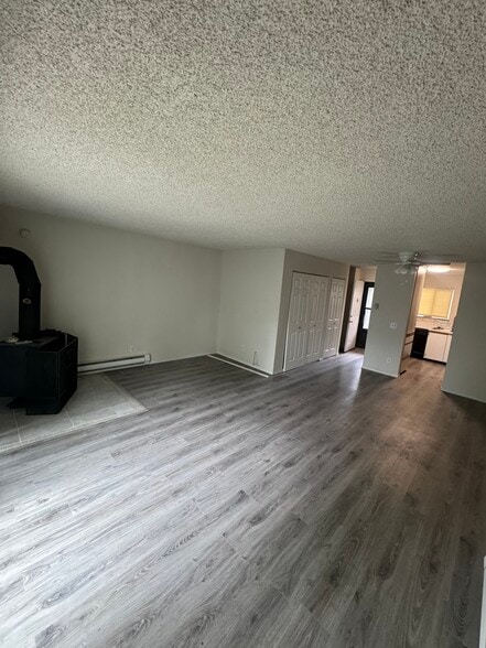 Living room - 25446 106th Ave SE