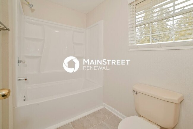 Building Photo - 3 Bedroom Pet-Friendly Home in LA FOLLETTE...