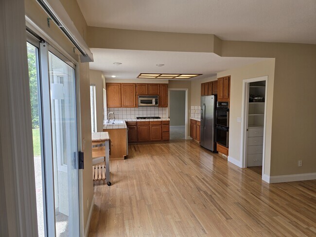 Building Photo - 3121 Sonoma Valley Dr