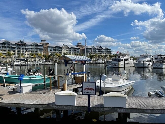 Building Photo - 550 Calico Scallop St