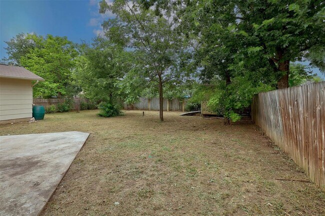 Building Photo - 9620 Chukar Cir