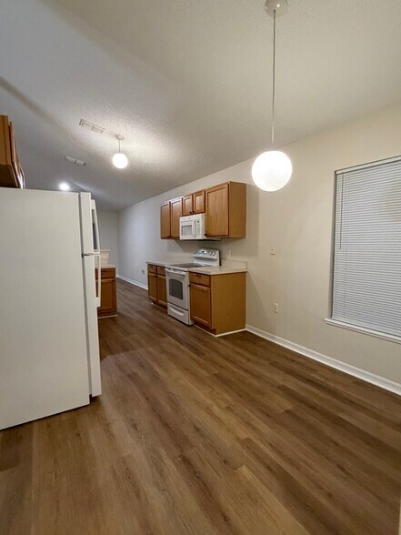 Building Photo - 3226 Sedona Trail