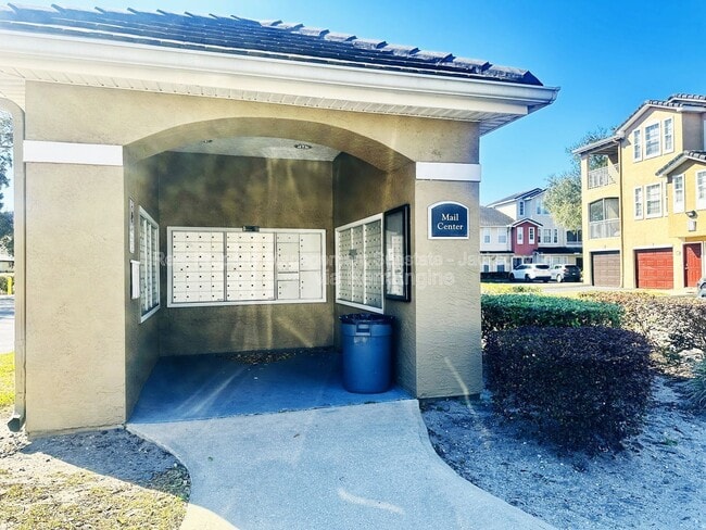 Building Photo - 10075 Gate Pkwy N