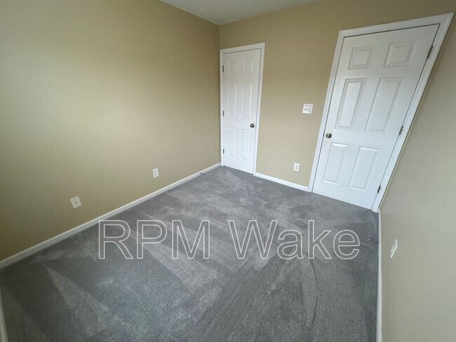 Building Photo - 8307 Glenwood Springs Ct