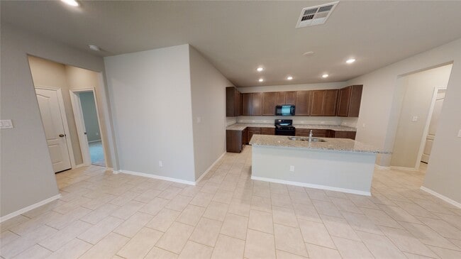 Building Photo - 707 Thicket Bluff Dr