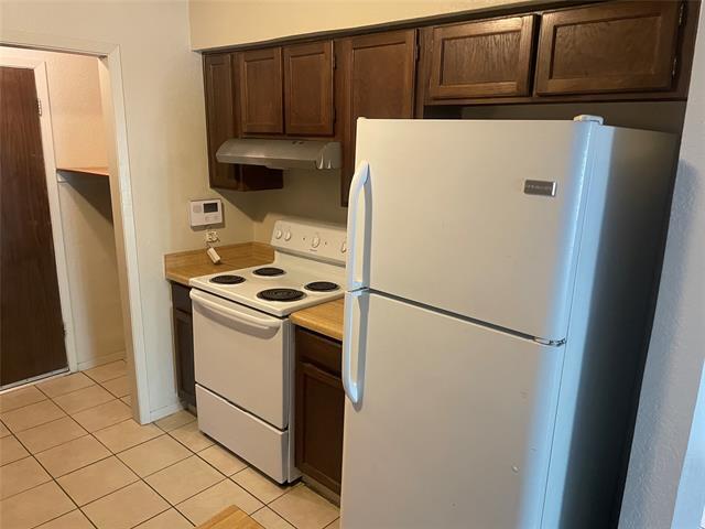 Building Photo - 5310 Hastings Dr