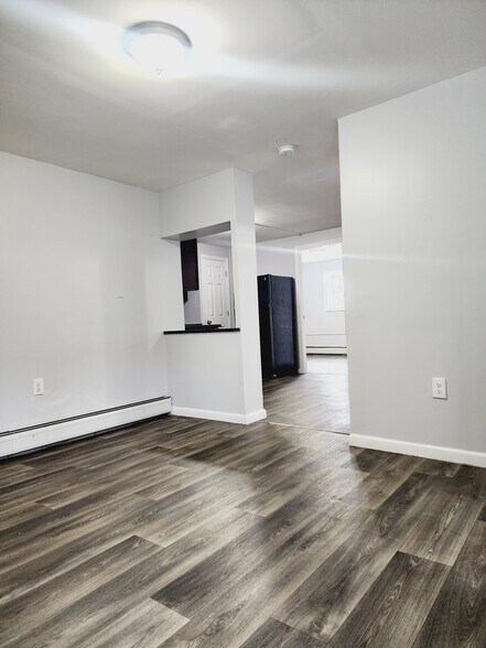 Building Photo - 98 Old Bergen Rd