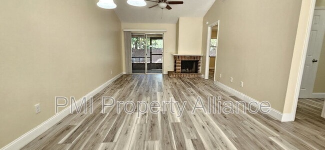 Building Photo - 259 Hill St