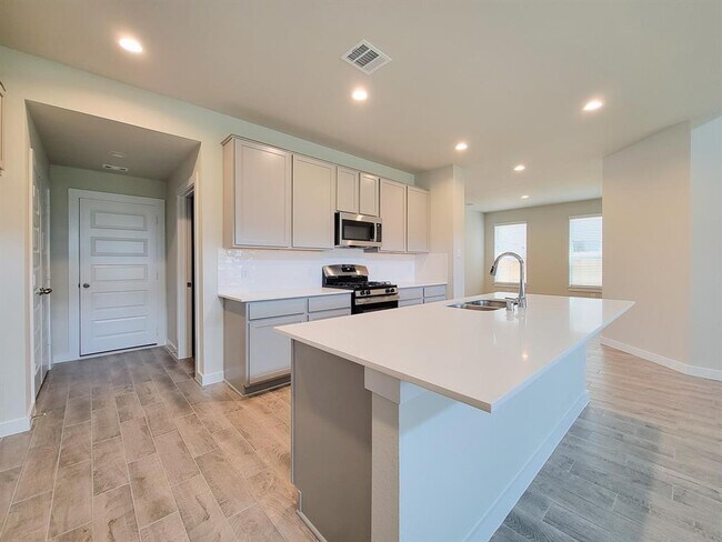 Building Photo - 15131 Timberson Rdg Ln
