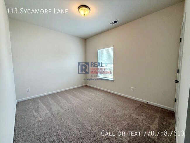 Building Photo - 113 Sycamore Ln