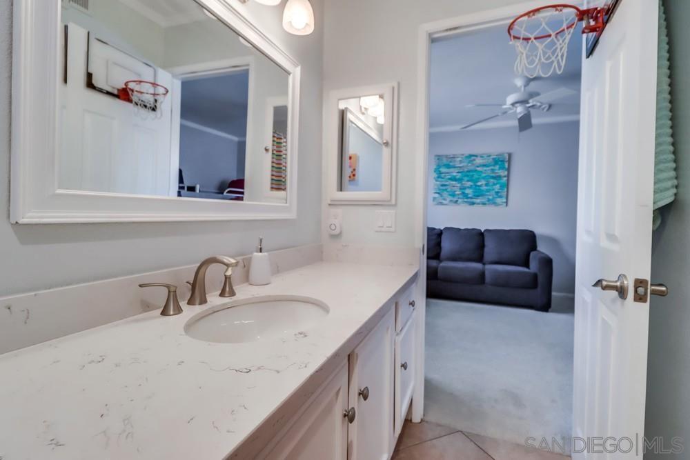 Building Photo - 7880 Mission Vista Dr