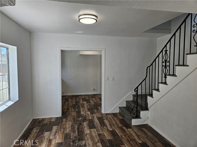 Building Photo - 1309 S Woods Ave