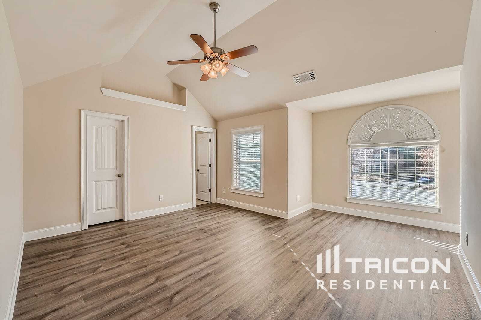 Building Photo - 296 Prescott Dr