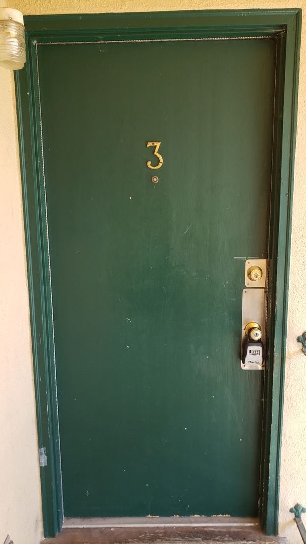 Building Photo - San Antonio Ave.