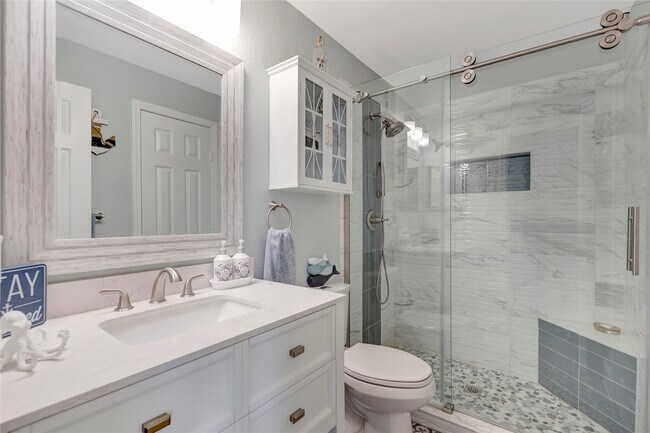 Building Photo - 18809 Egret Bay Blvd