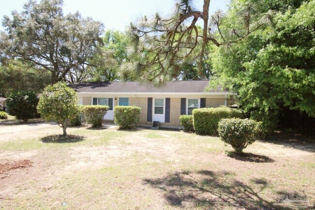 Building Photo - 4201 Wycliff Dr