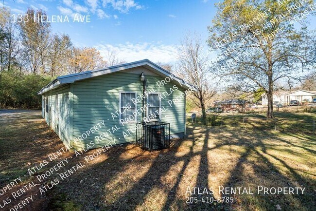 Building Photo - 133 Helena Ave