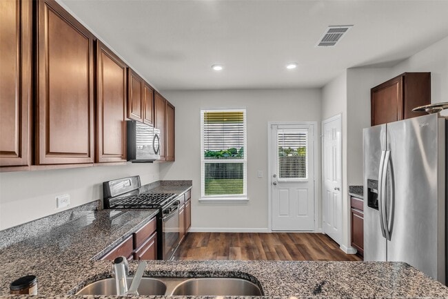 Building Photo - 4619 Prairie Chase Dr
