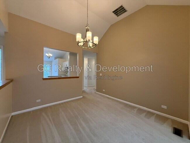 Building Photo - 110 Allerton Dr