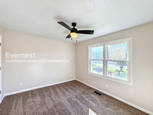 Building Photo - 5021 Bess Moore Rd