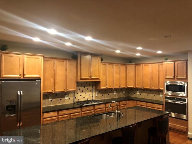 Building Photo - 44388 Foxthom Terrace