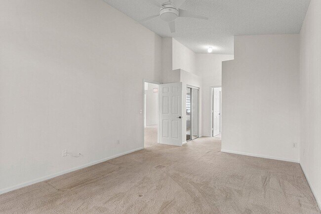 Building Photo - 7728 Edinburough Ln
